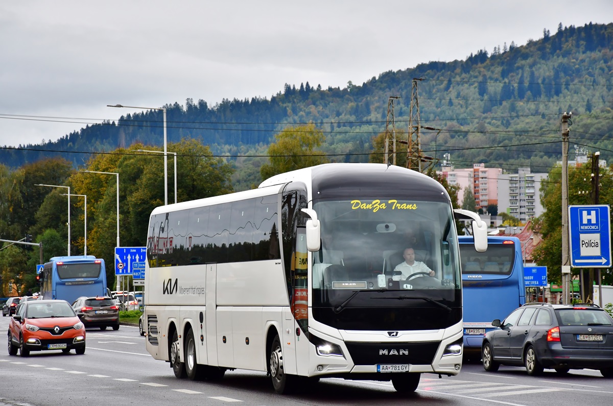 Čadca, MAN R08 Lion's Coach L # AA-781GY
