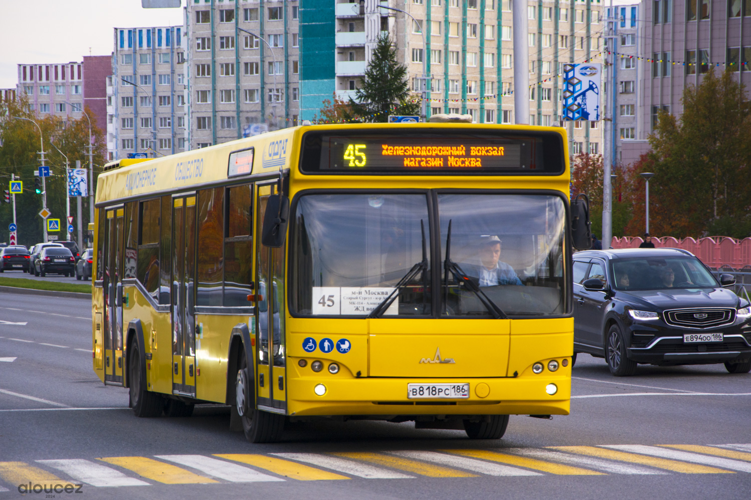 Surgut, MAZ-103.486 # В 818 РС 186