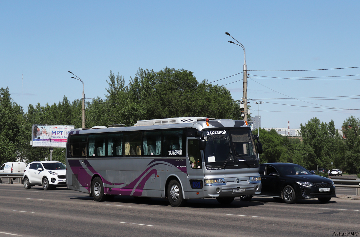 Krasnoyarsk, Hyundai AeroSpace LD # О 555 СУ 24