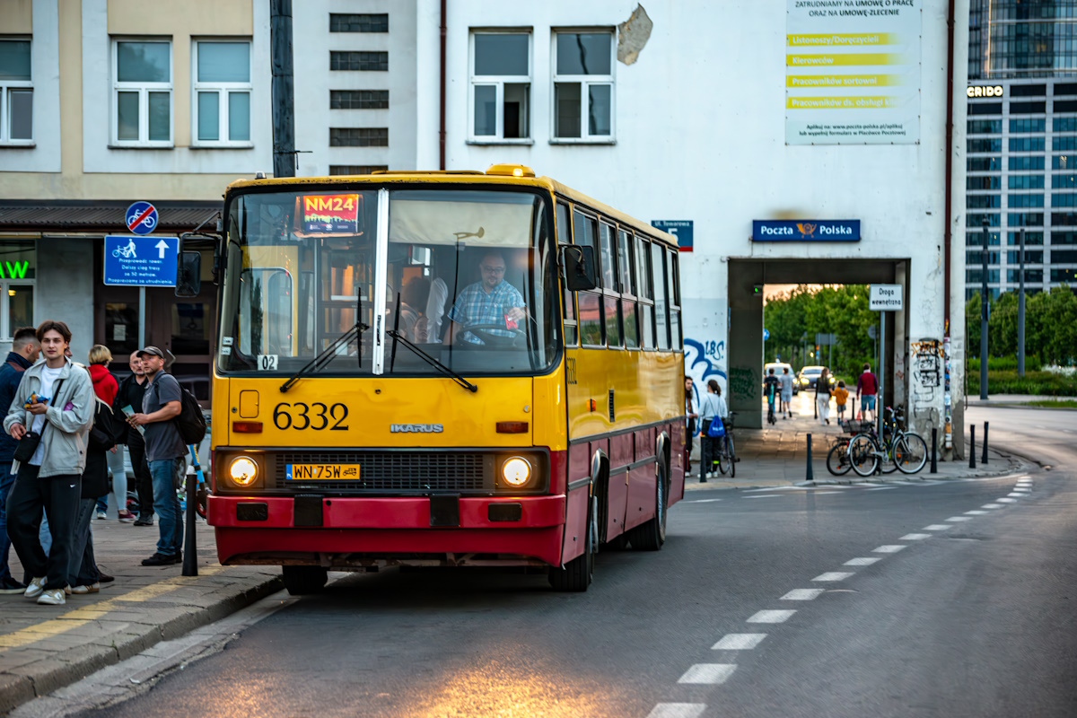 Warsaw, Ikarus 260.73A # 6332