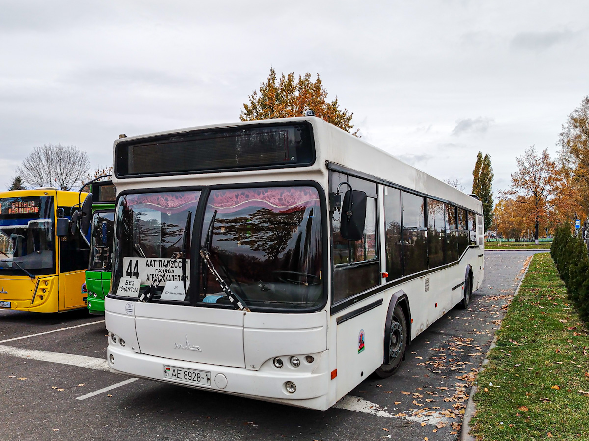 Pinsk, MAZ-103.465 # 44768; Pinsk, MAZ-103.465 # 14941