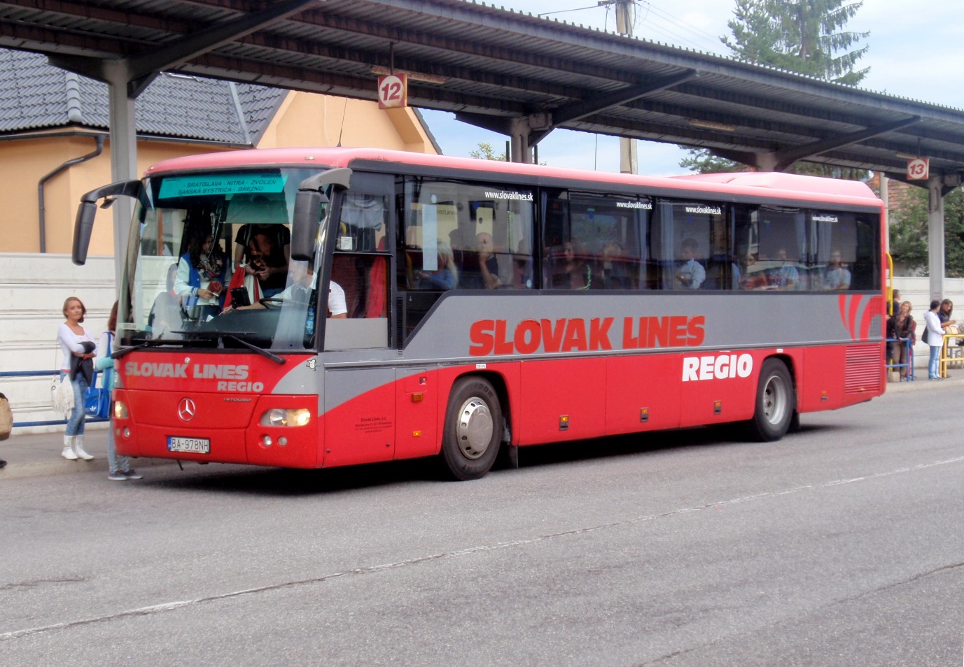 Bratislava, Mercedes-Benz O560 Intouro I RH # BA-978NH