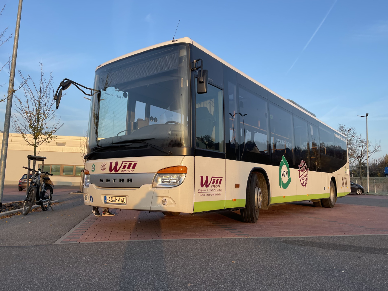 Haßfurt, Setra S415LE business # HAS-HW 40