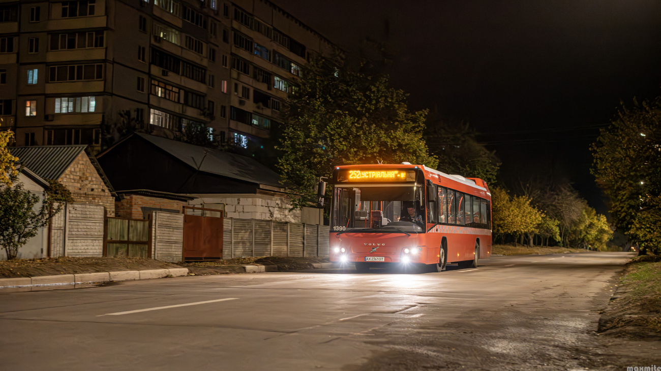 Kharkiv, Volvo 7700 # 1390