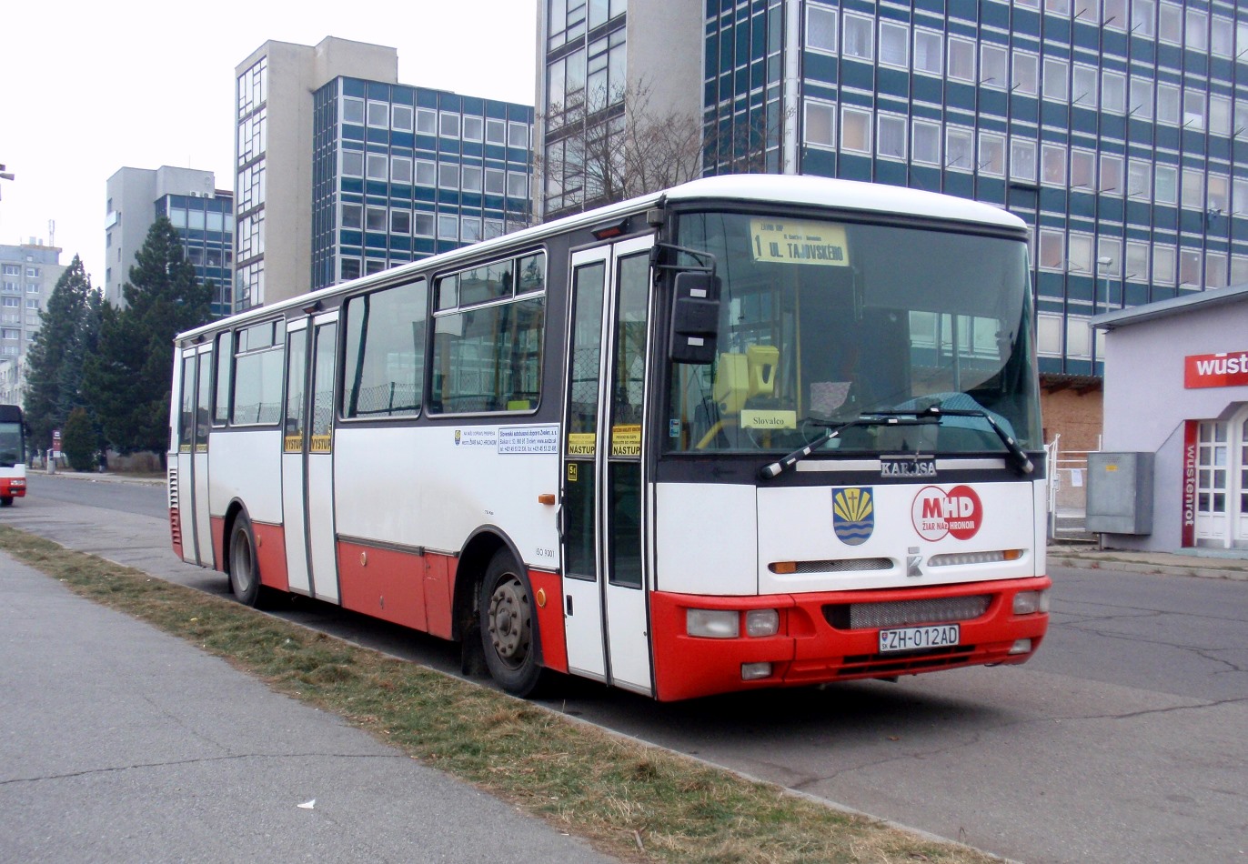 Žiar nad Hronom, Karosa B932.1678 # ZH-012AD