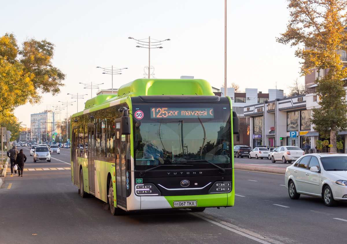 Tashkent, Yutong ZK6126HG (CNG) # 18422