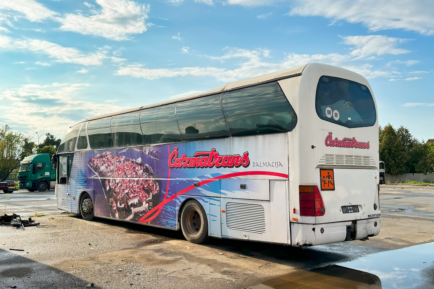 Bjelovar, Neoplan N516SHDH Starliner # 833