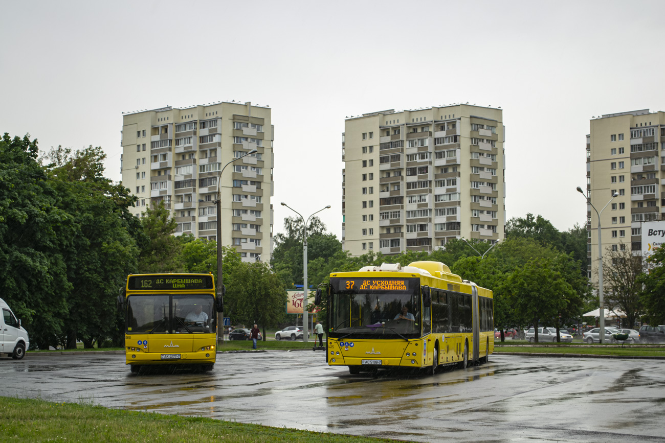 Minsk, MAZ-103.465 # 013810; Minsk, MAZ-215.069 # 014435