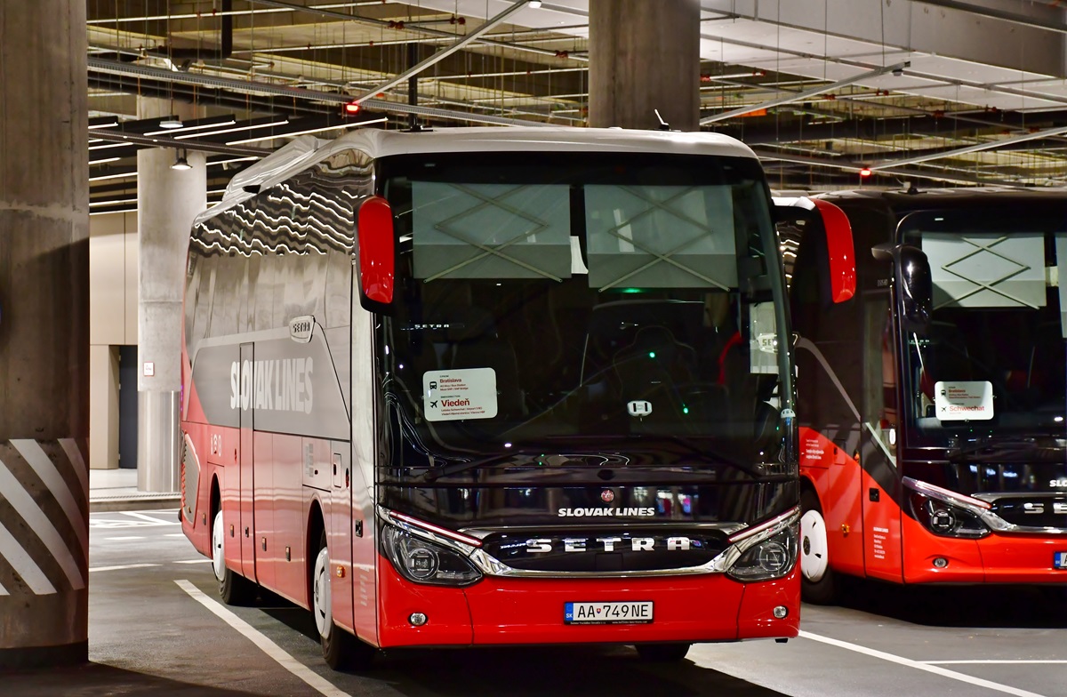 Bratislava, Setra S515HD # AA-749NE