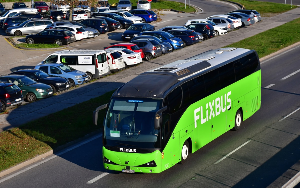 Zagreb, Irmãos Mota Atomic 7 # ZG 5560-GZ