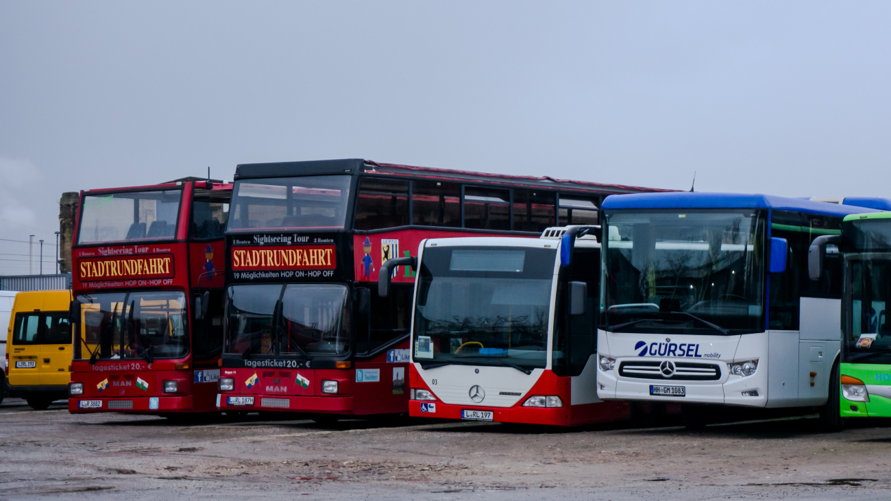 Leipzig, MAN 592 SD202 # 6; Leipzig, MAN 592 SD202 # 11; Leipzig, Mercedes-Benz O530 Citaro # 34; Hamburg, Mercedes-Benz Intouro III # HH-GM 1083