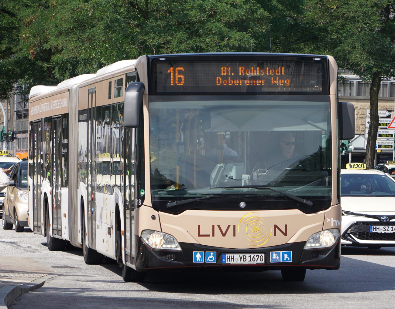 Hamburg, Mercedes-Benz Citaro C2 G # 7618