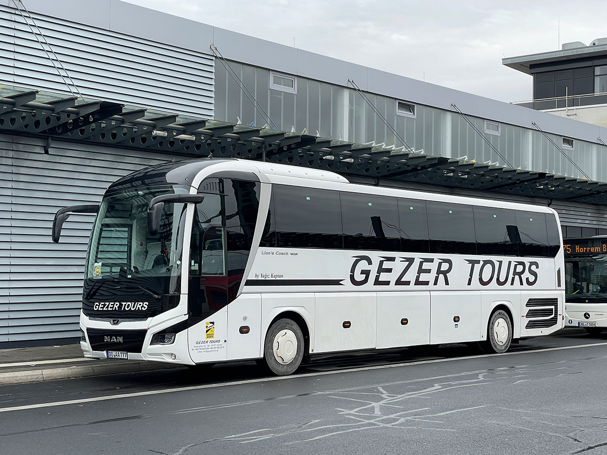 Viersen, MAN R07 Lion's Coach RHC4*4 # DO-AA 777; Bergheim — Zugentgleisung — SEV/BNV Köln-Horrem-Düren-Aachen