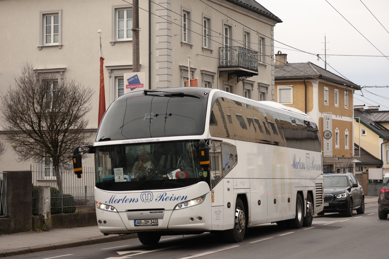 Aschaffenburg, Neoplan P15 N1217HDC Cityliner # AB-DM 340