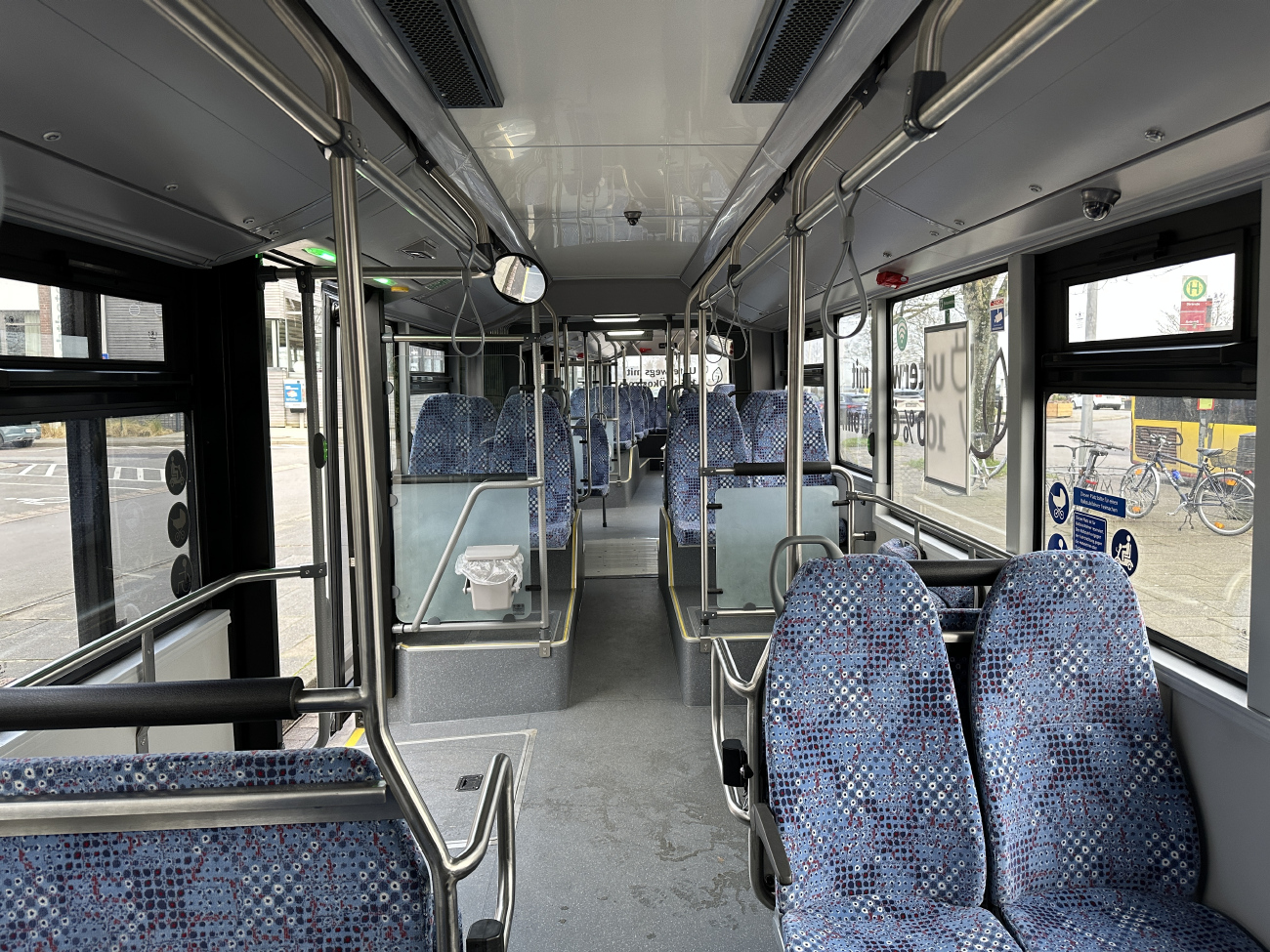 Kiel, Ebusco 2.2 18M # 24402