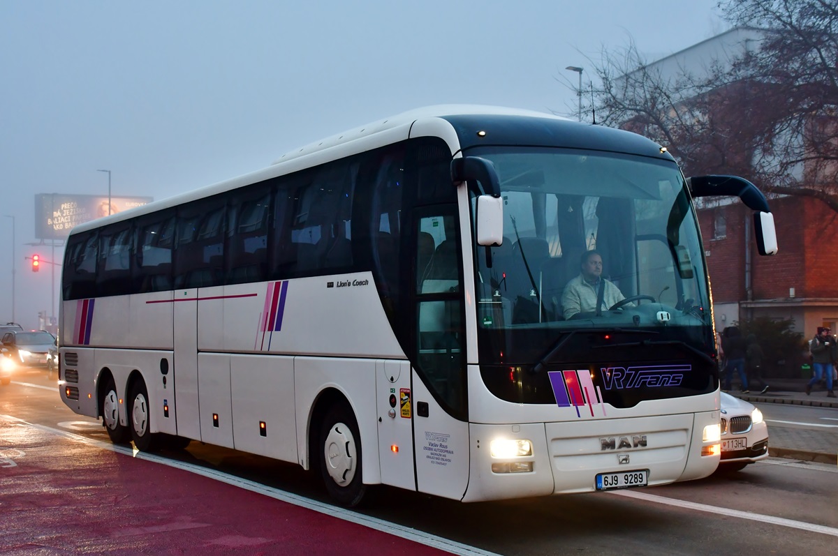 Třebíč, MAN R09 Lion's Coach C RHC444 # 6J9 9289