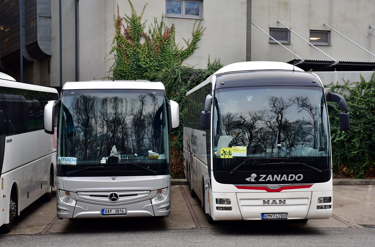 Prague, Mercedes-Benz Tourismo III 15RHD # 6AY 3814; Kysucké Nové Mesto, MAN R09 Lion's Coach C RHC444 # KM-742BH