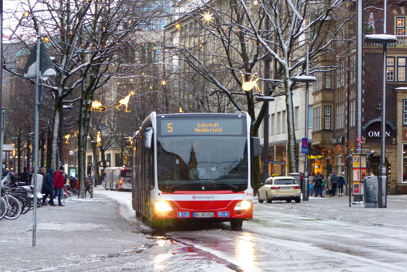 Hamburg, Mercedes-Benz CapaCity L # 4903