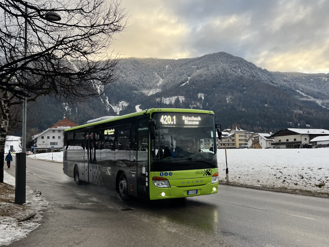 Bolzano, Setra S415LE business # 9107