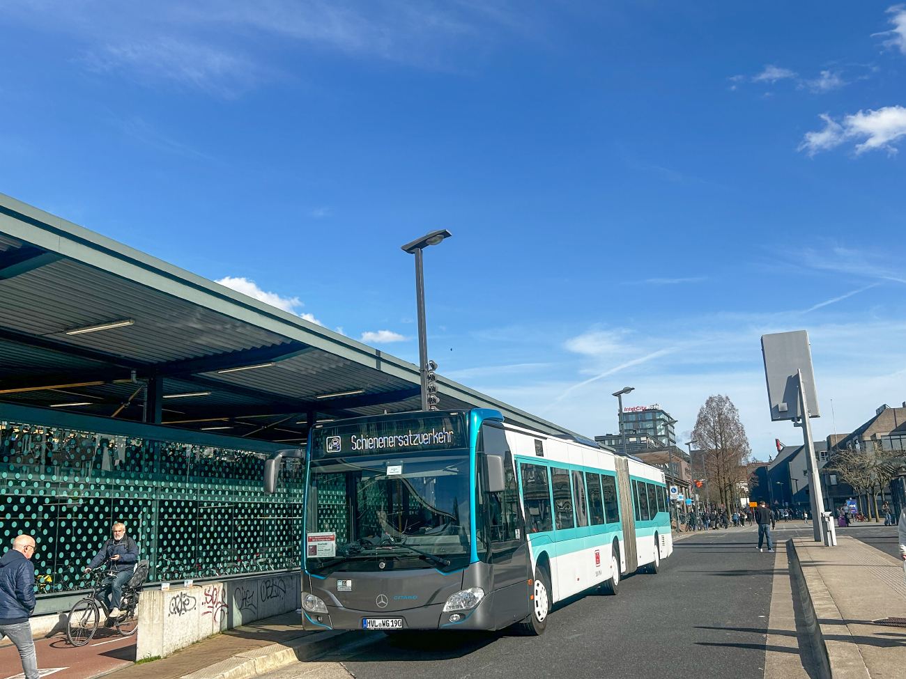 Nauen, Mercedes-Benz Citaro C2 G # HVL-WG 190