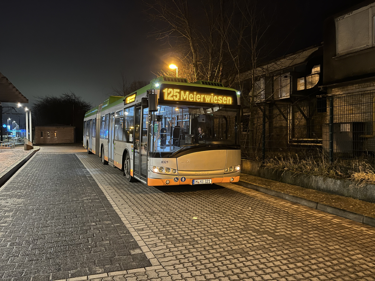 Hannover, Solaris Urbino III 18 Hybrid # 8321