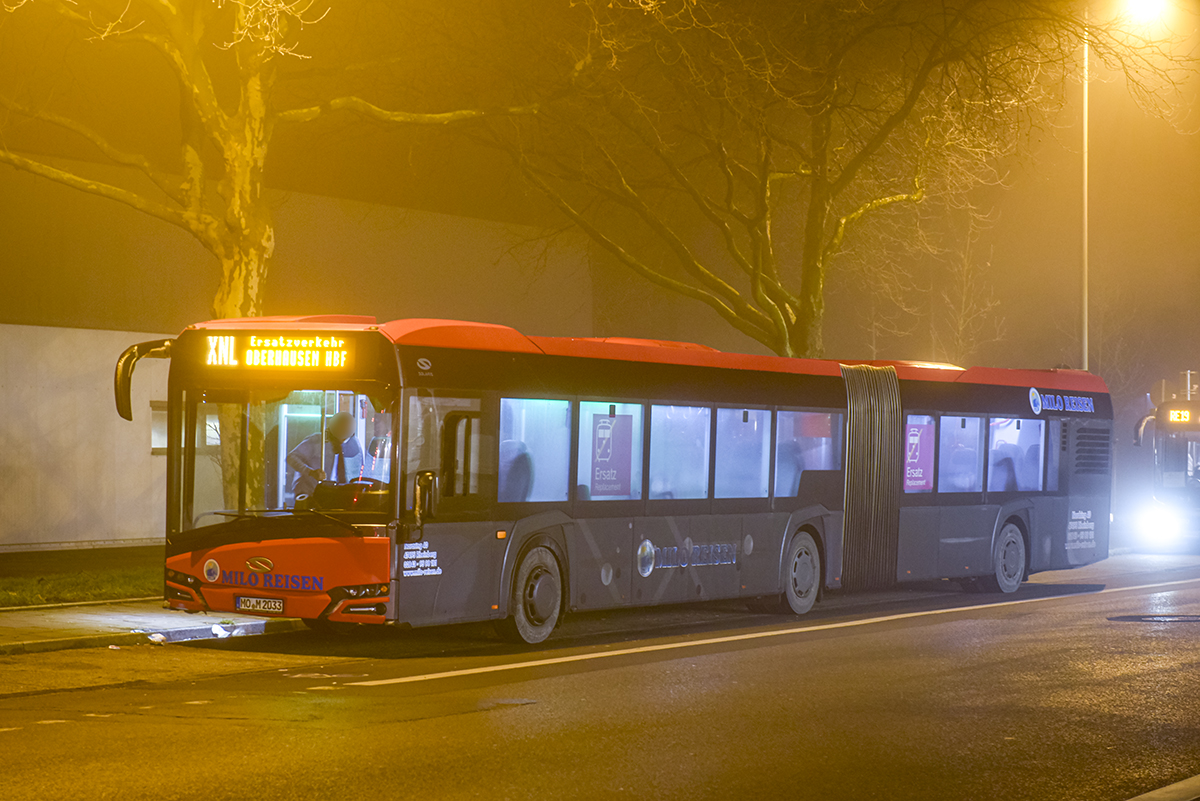 Moers, Solaris Urbino IV 18 # MO-M 2033; Oberhausen — Ersatzverkehr Generalsanierung Oberhausen — Emmerich