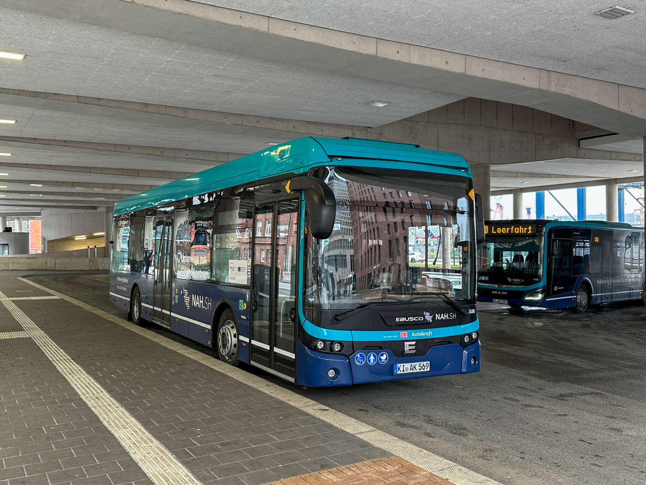 Kiel, Ebusco 2.2 12M # 24008