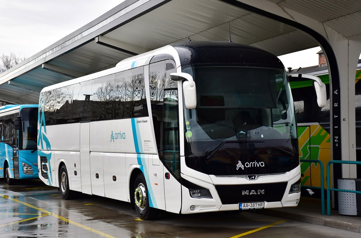 Nitra, MAN R07 Lion's Coach RHC4*4 # AA-387HR