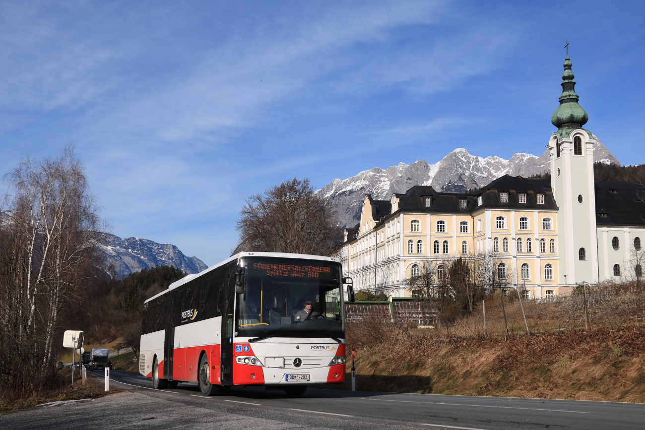 St. Johann im Pongau, Mercedes-Benz Intouro II # 14202