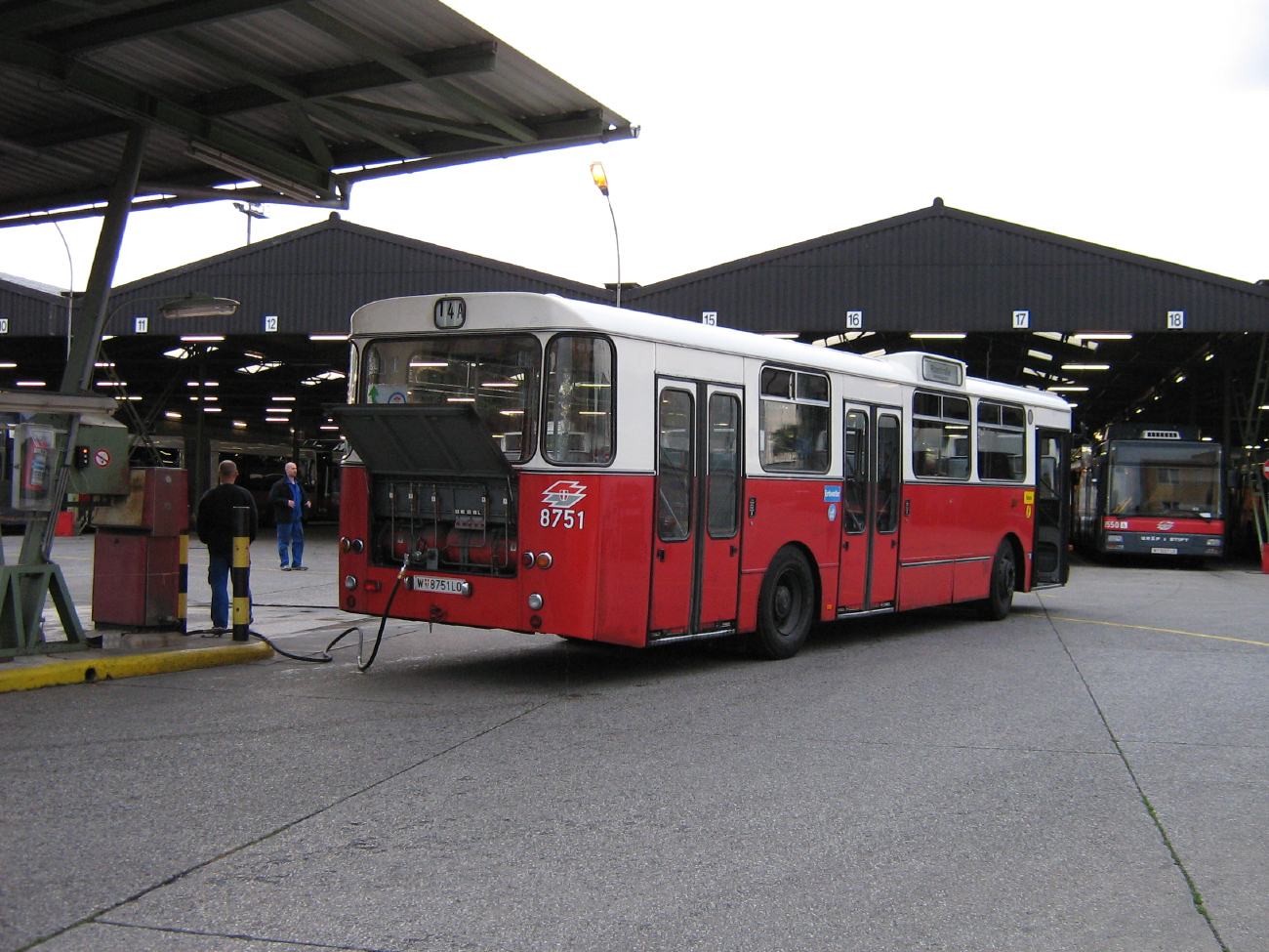 Vienna, Gräf & Steyr LU200 M11 # 8751