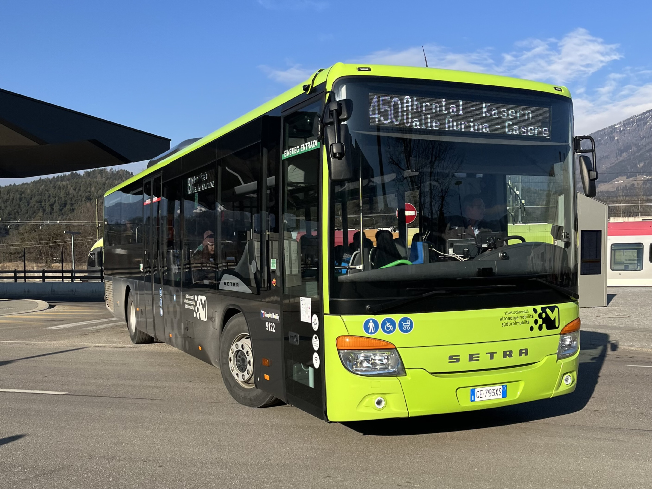 Bolzano, Setra S415LE business # 9122