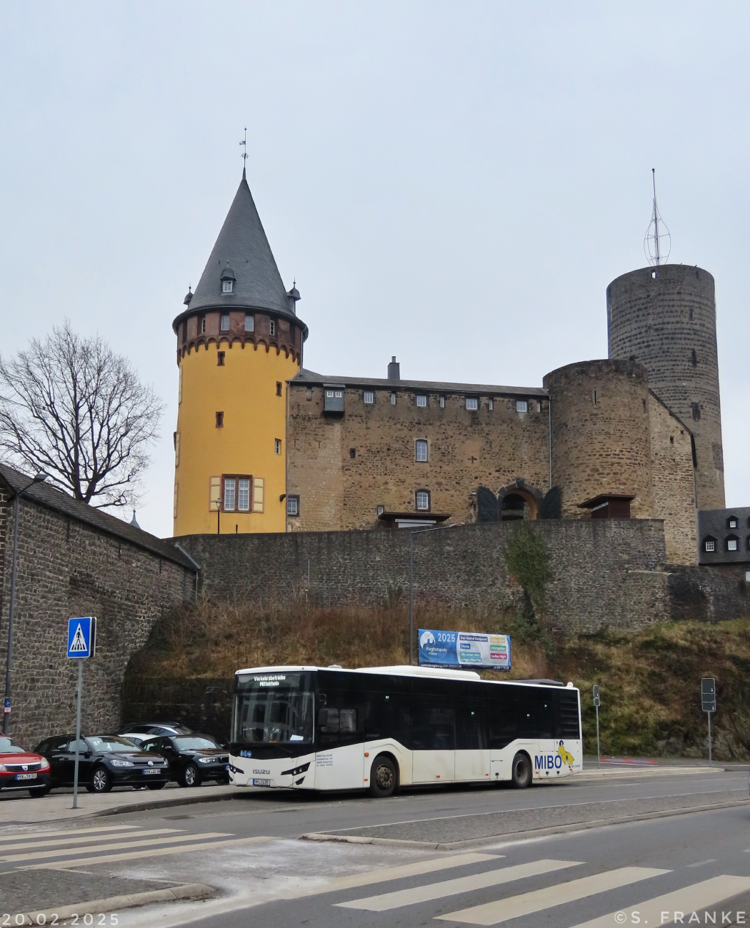 Mayen, Anadolu Isuzu Citiport 12 # MY-IU 25