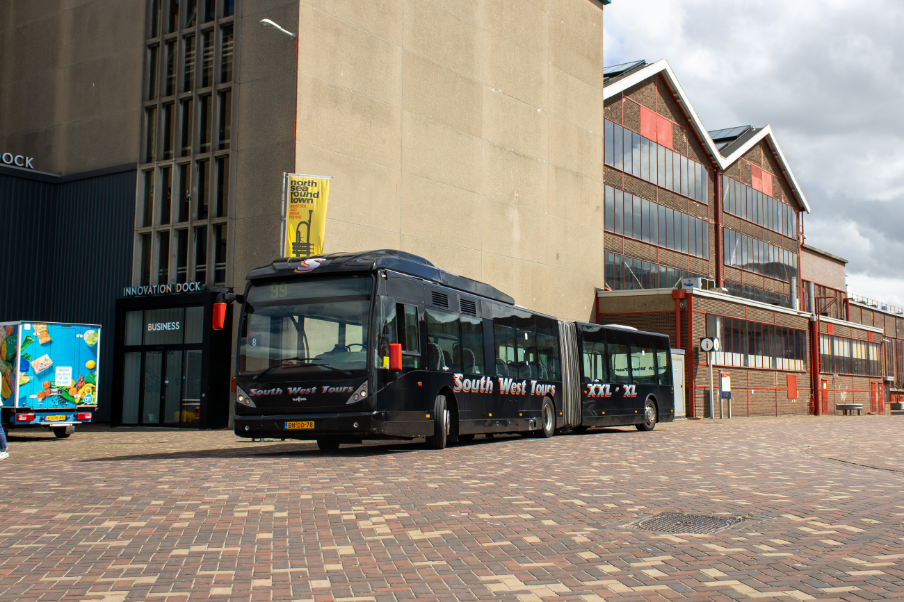 Zwolle, Van Hool New AG300 # 74