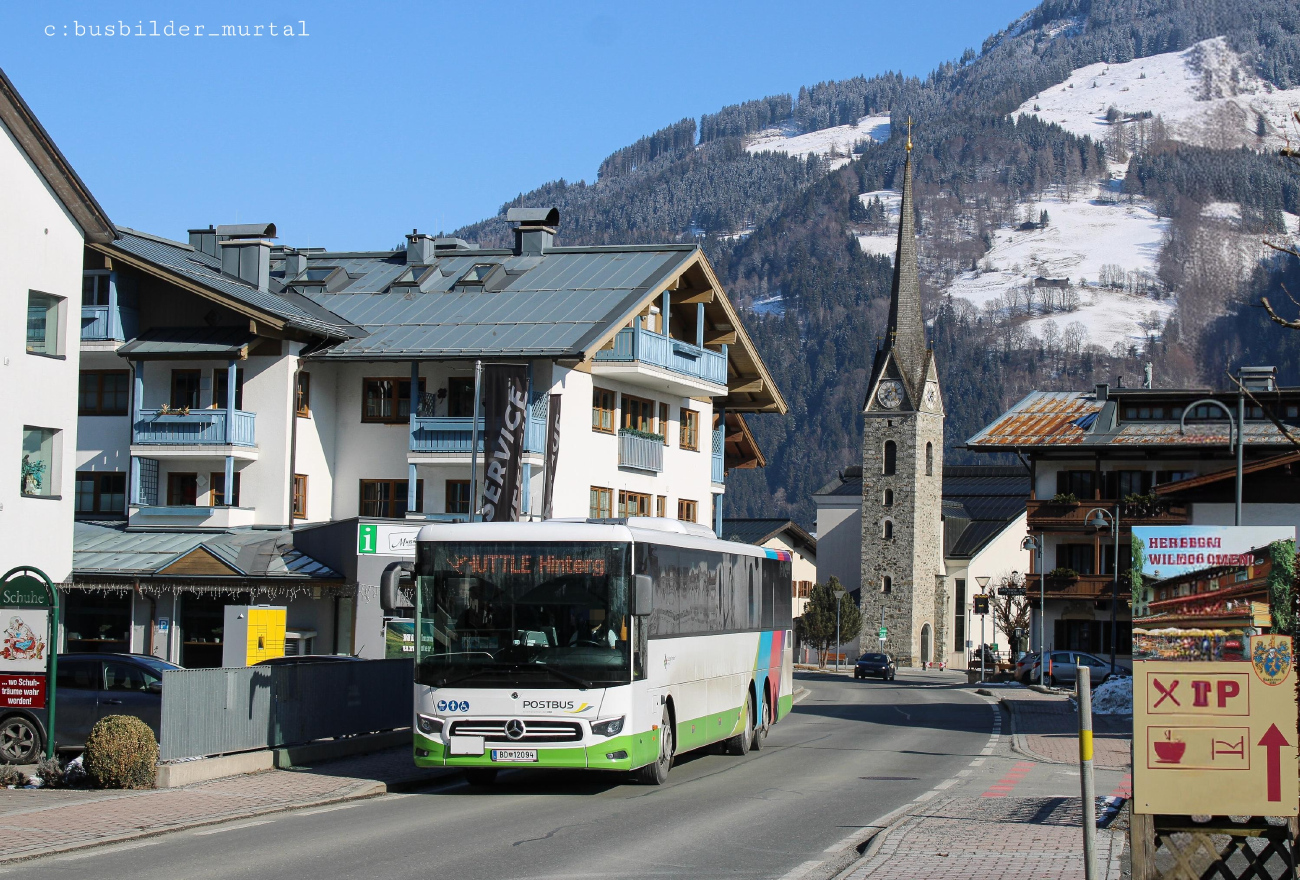 Zell am See, Mercedes-Benz Intouro III L # 12094