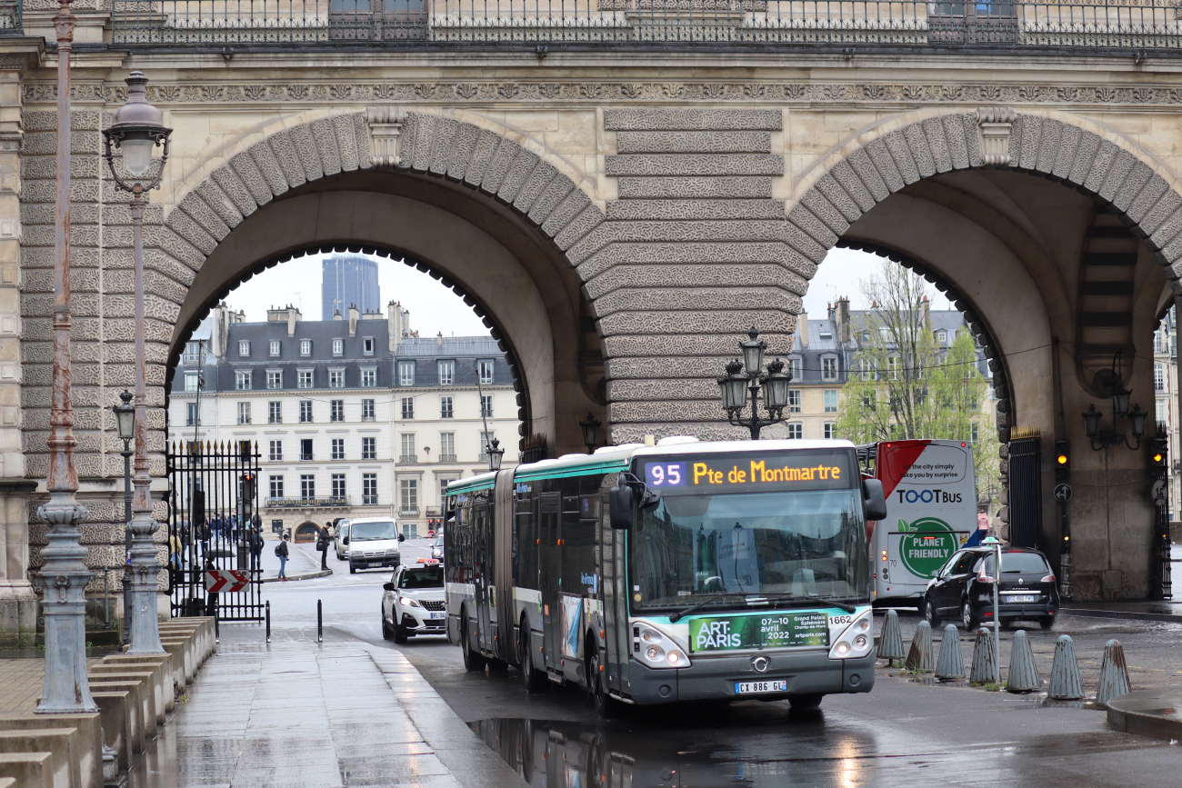 Paris, Irisbus Citelis 18M # 1662