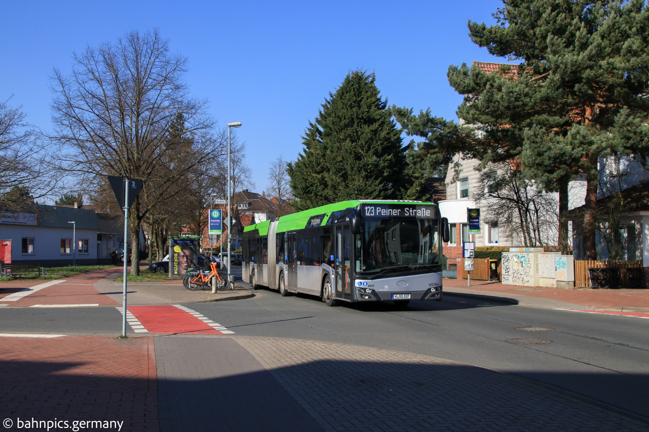 Hannover, Solaris Urbino IV 18 hybrid # 8337