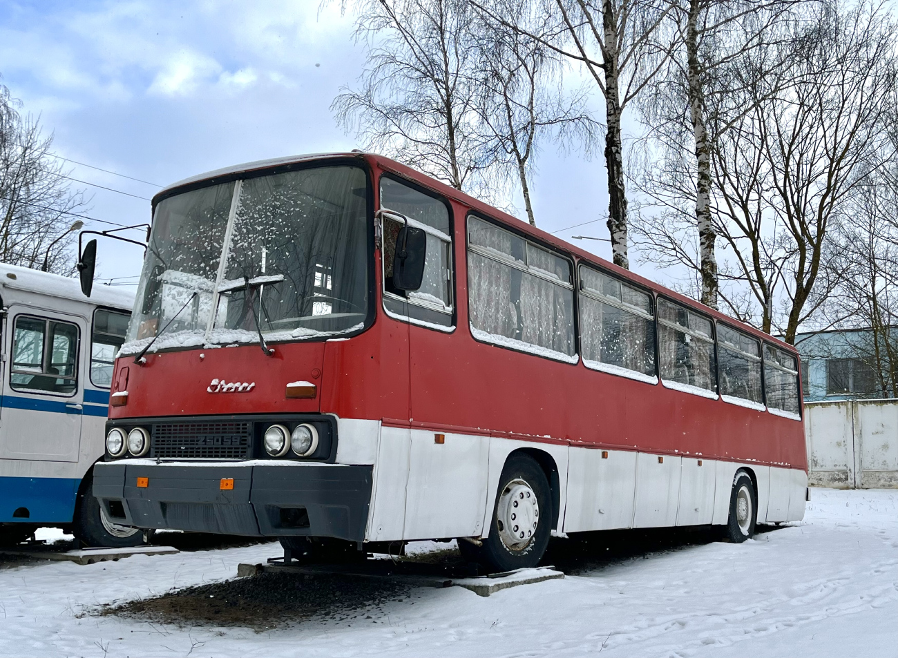 Vitebsk, Ikarus 256.54 # Б/Н 0002