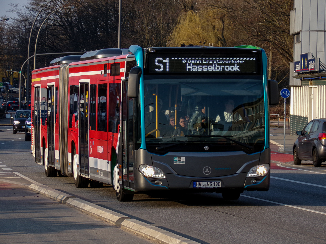 Nauen, Mercedes-Benz Citaro C2 G # HVL-WG 190