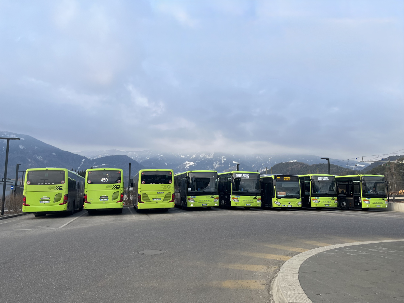 Bolzano, Setra S415LE business # 8097; Bolzano, Setra S415LE business # 9139; Bolzano, Setra S415UL # GE-952XR; Bolzano, Setra S415LE business # 9107; Bolzano, Setra S415LE business # 9128; Bolzano, Mercedes-Benz Citaro C2 # FD-018CB; Bolzano, Setra S415LE business # LE-18/174; Bolzano, Setra S415LE business # 338