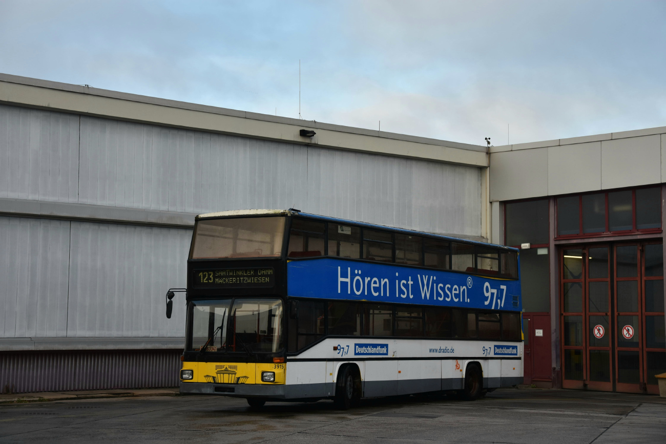 Berlin, MAN 592 SD202 # 3915