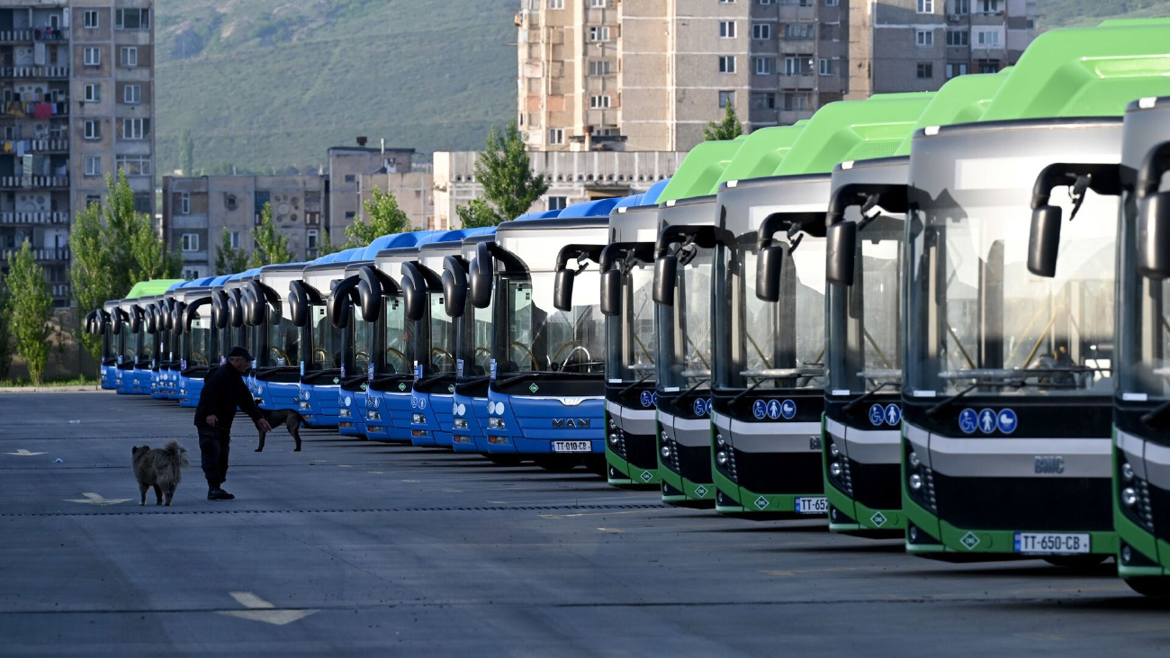Tbilisi, BMC Procity II 12 CNG # TT-650-CB; Tbilisi, BMC Procity II 12 CNG # TT-657-CB; Tbilisi, MAN A21 Lion's City NL313 CNG # TT-010-CB; Tbilisi — Bus Depot N2