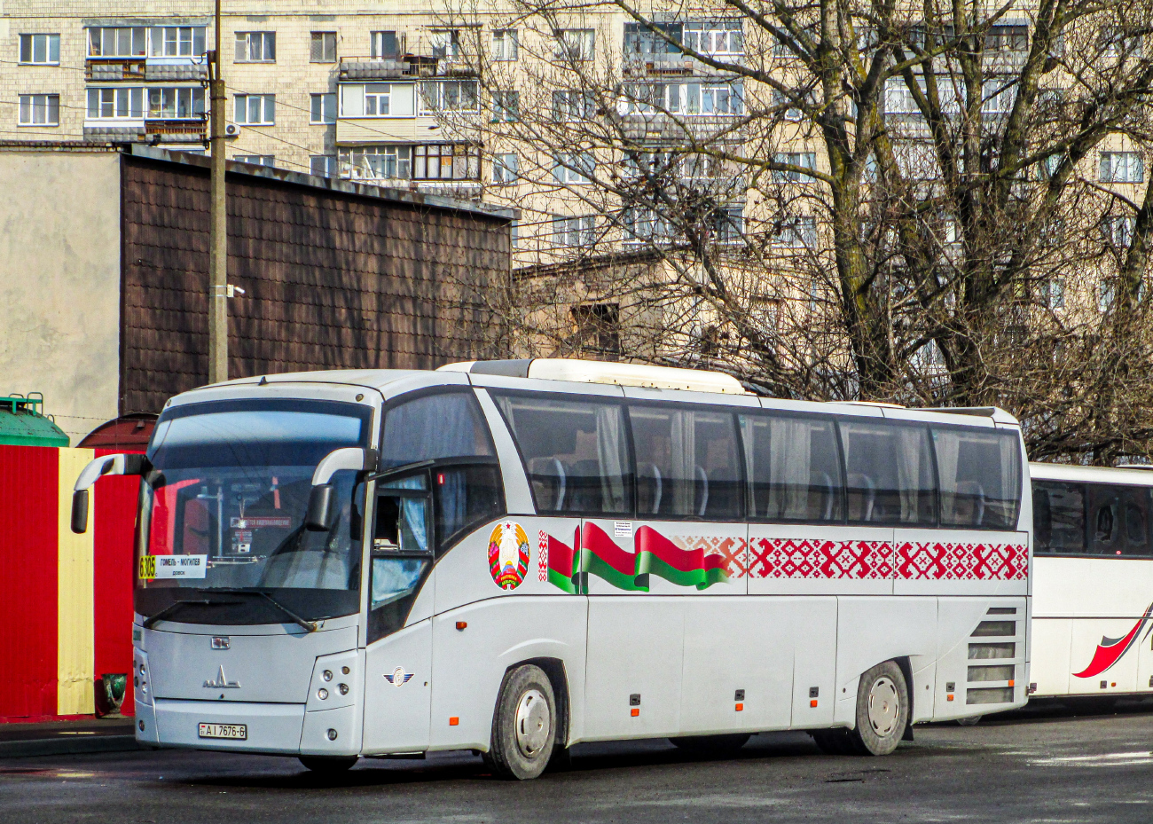 Mogilev, MAZ-251.062 # 2208