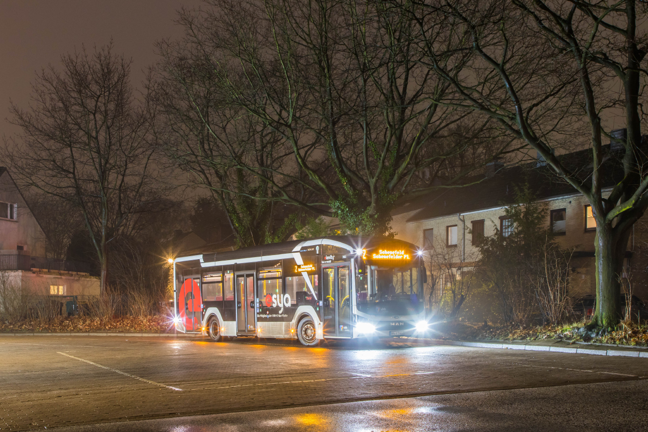 Hamburg, MAN 12E Lion's City NL326 # 2403
