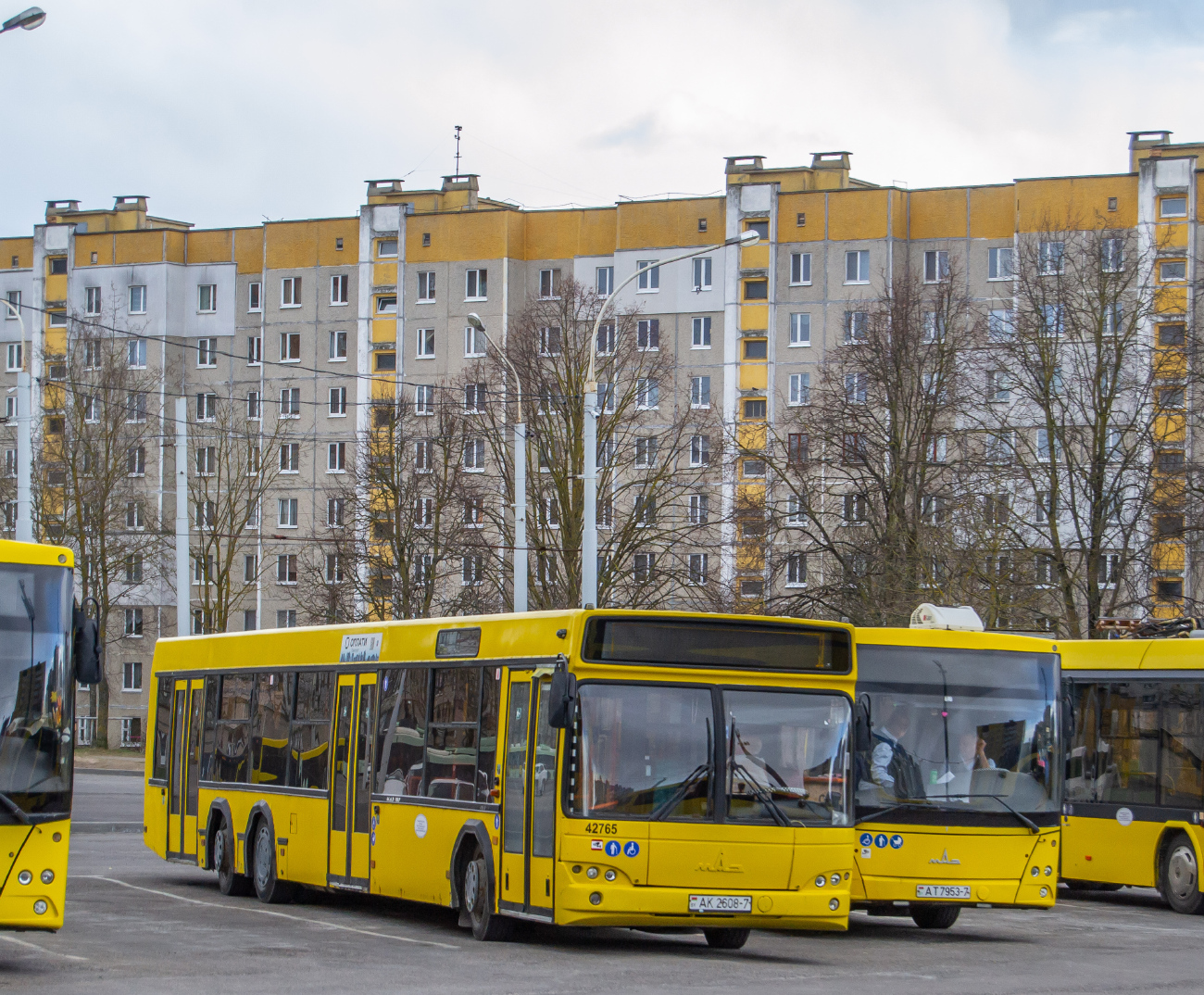 Minsk, MAZ-107.468 # 042765; Minsk, MAZ-203.115 # 015105