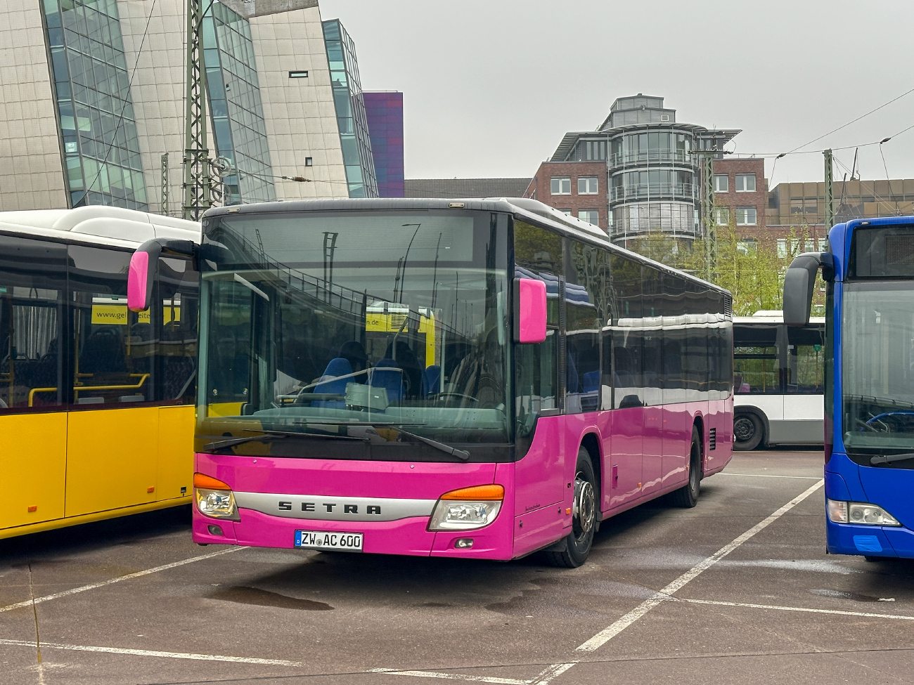 Zweibrücken, Setra S415NF # ZW-AC 600