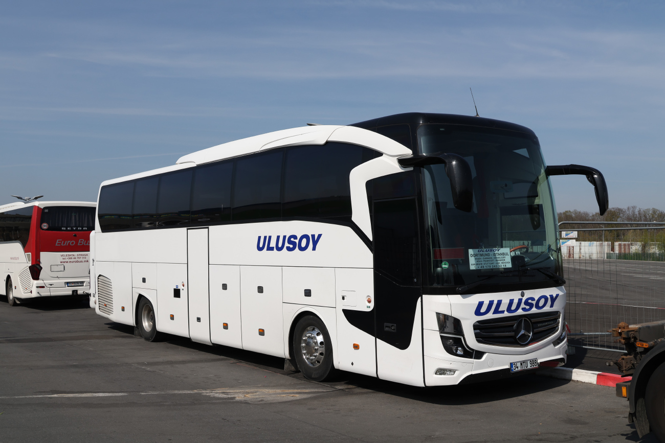 Istanbul, Mercedes-Benz Travego III 15SHD (Türk) Nr. 34 MTU 988