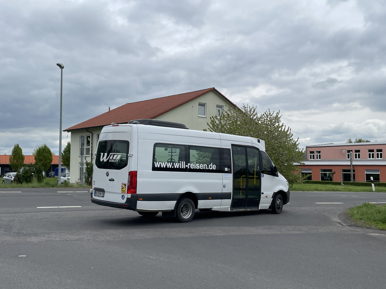 Haßfurt, Mercedes-Benz Sprinter City 45 # 1028; Haßfurt — Behindertentransport — Lebenshilfe Augsfeld