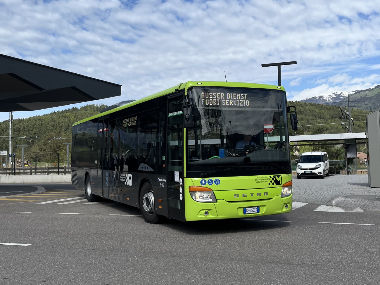 Bolzano, Setra S415LE business # 9107