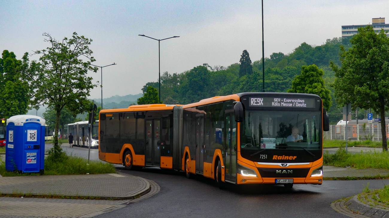 Gelsenkirchen, MAN 18C Lion's City NG360 # GE-VR 300