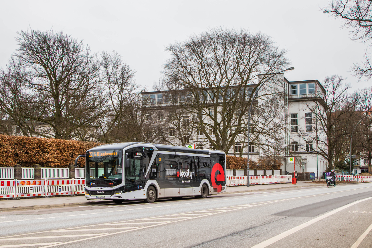 Hamburg, MAN 12E Lion's City NL326 # 2351
